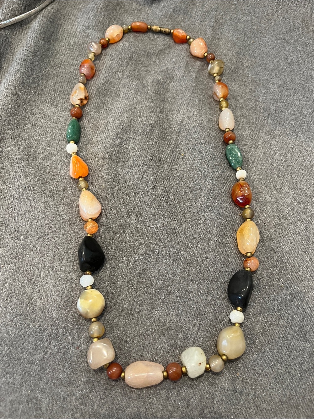 💕 2/$15 Vtg Polished Multi-gemstone Necklace